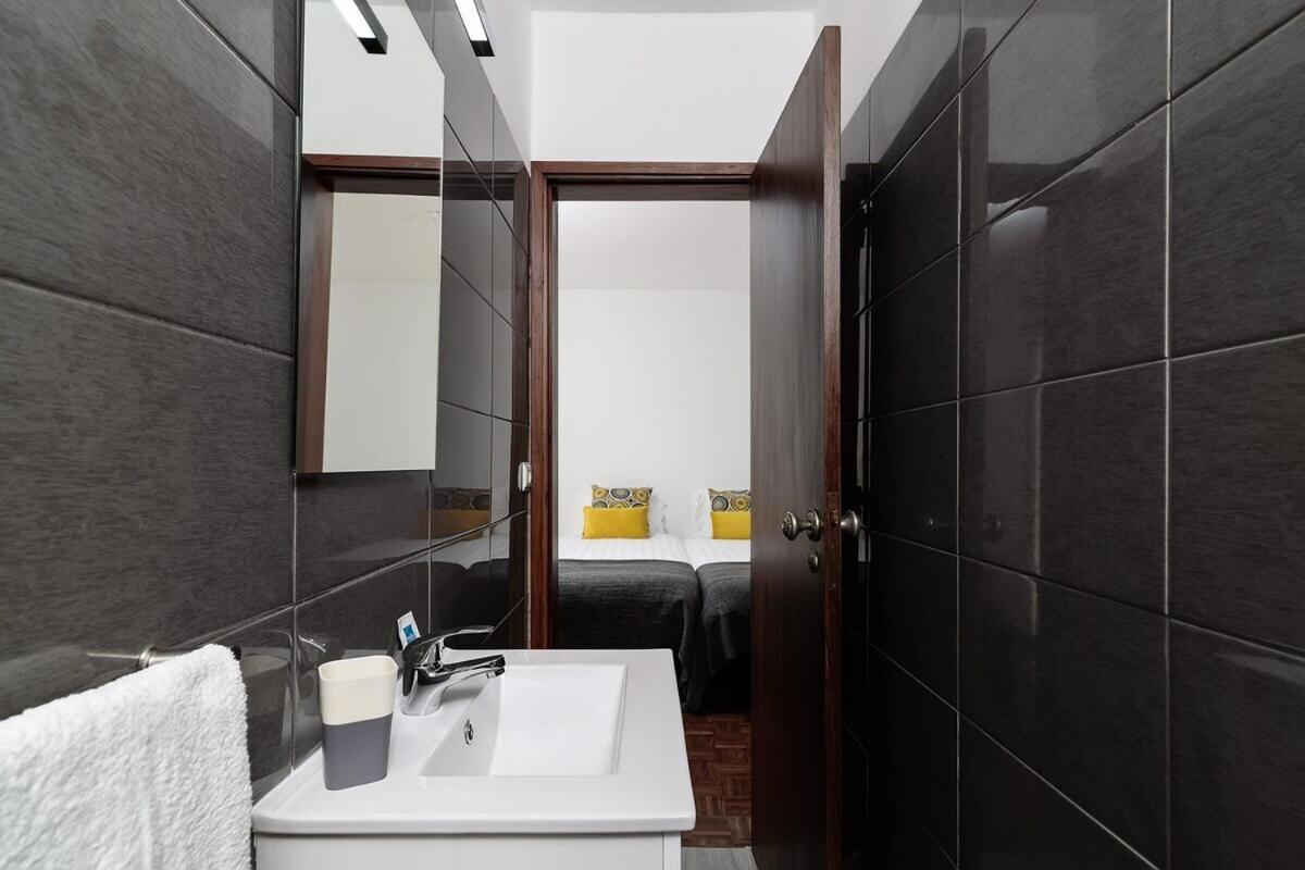 Casa 2 Irmaos Bed & Breakfast ลากอส ภายนอก รูปภาพ