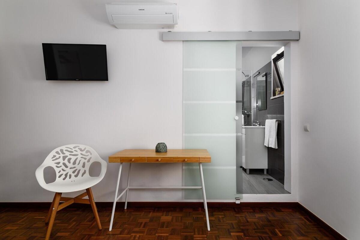 Casa 2 Irmaos Bed & Breakfast ลากอส ภายนอก รูปภาพ