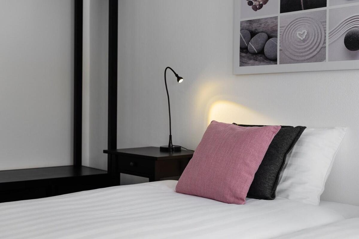 Casa 2 Irmaos Bed & Breakfast ลากอส ภายนอก รูปภาพ