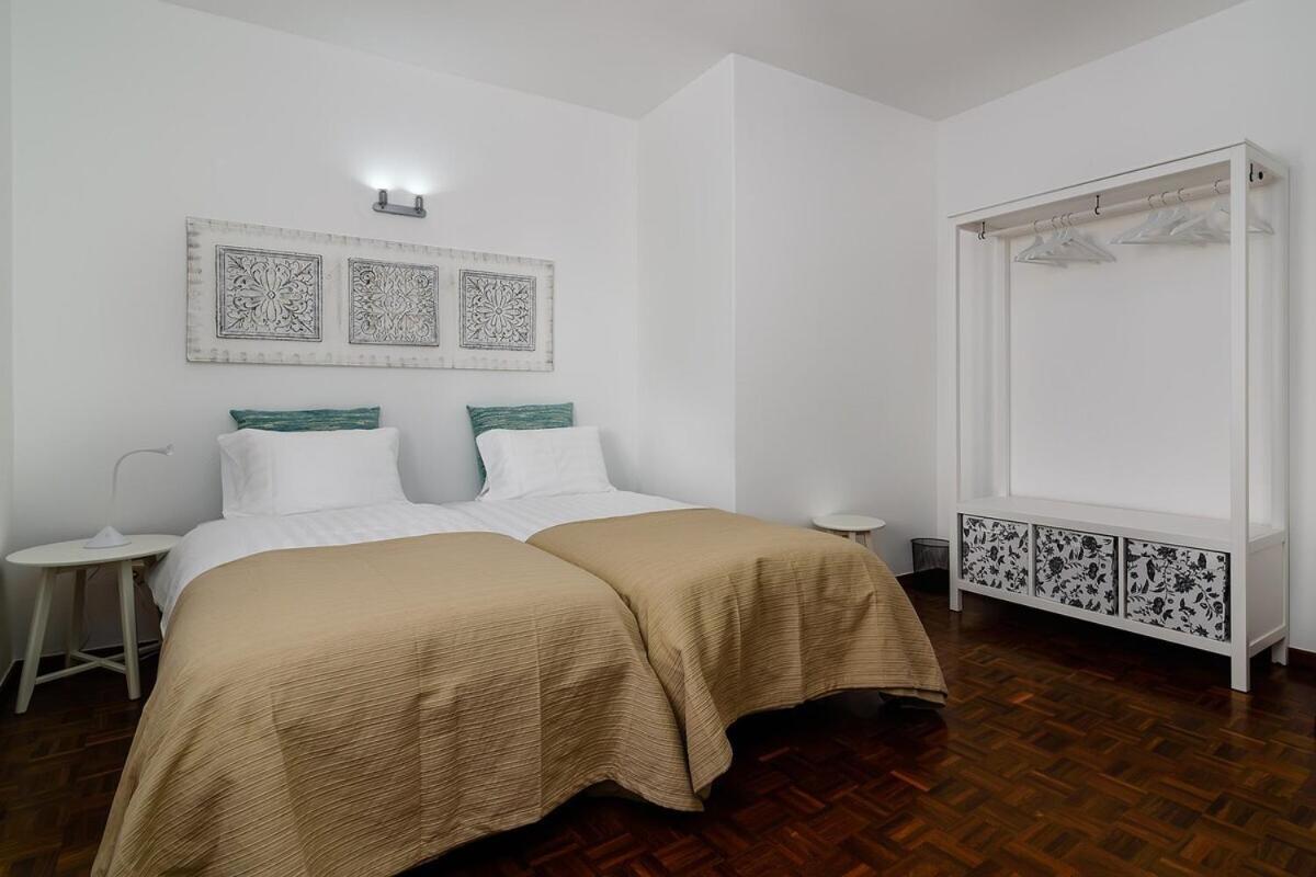 Casa 2 Irmaos Bed & Breakfast ลากอส ภายนอก รูปภาพ